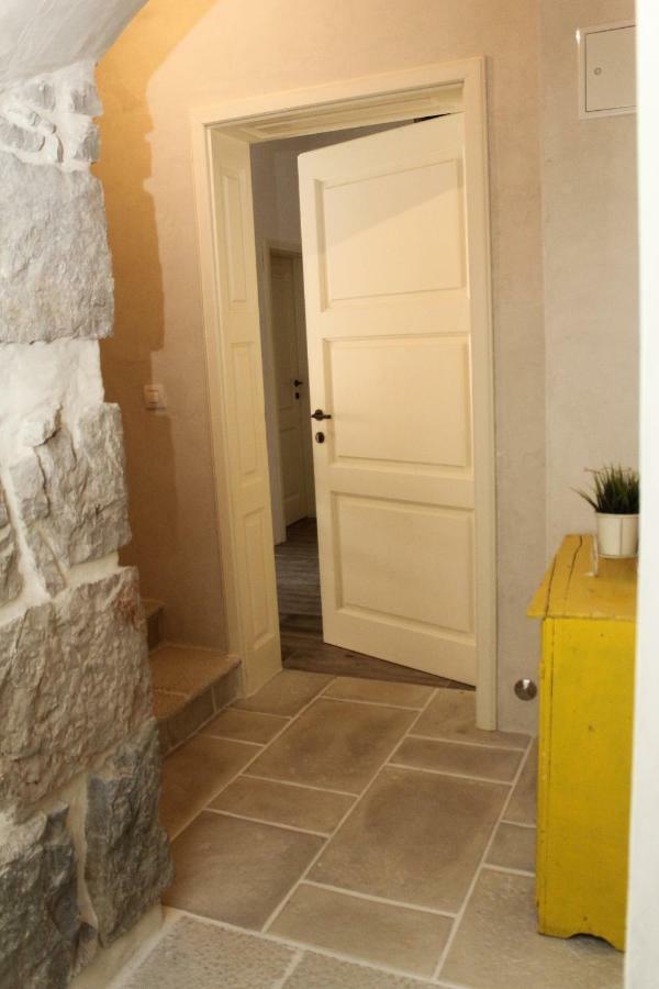 Old House Apartment สเวติ ฟิลลิปปี ยาคอฟ ภายนอก รูปภาพ